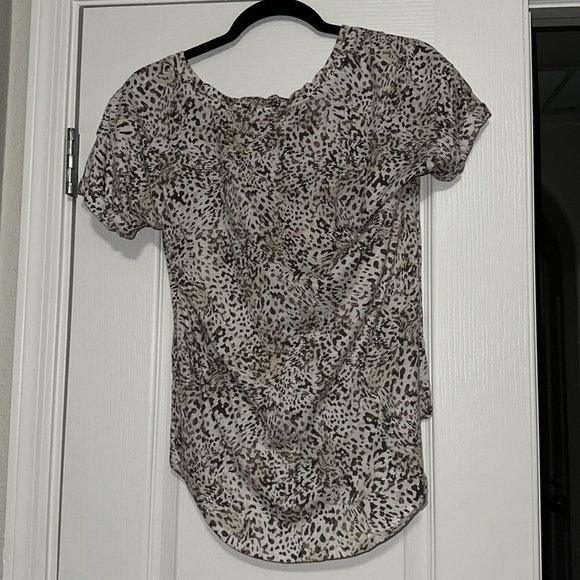 Maurice’s 24/7 Black and brown and white  Asymmetrical Blouse size Large - Picture 4 of 6